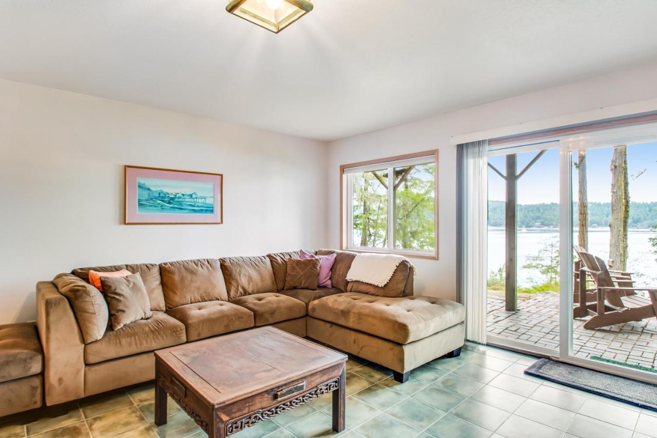 Snug Harbor Hideout Villa Islandale Ngoại thất bức ảnh